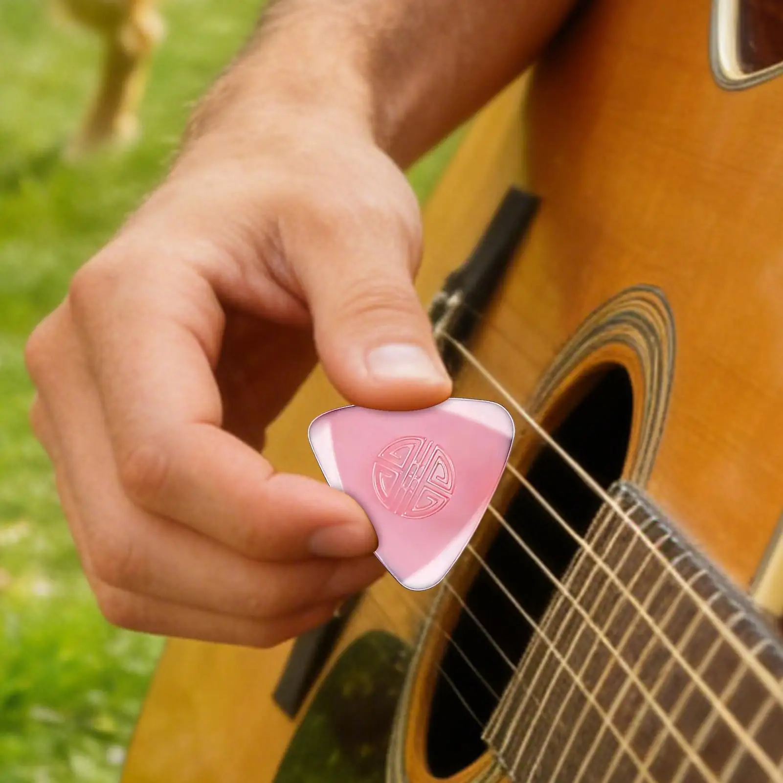 Guitar Plectrums Non-slip Guitar Pick Universal Nylon Ruan Pick Plectrum Performance Triangle Guitar Playing Training Tools
