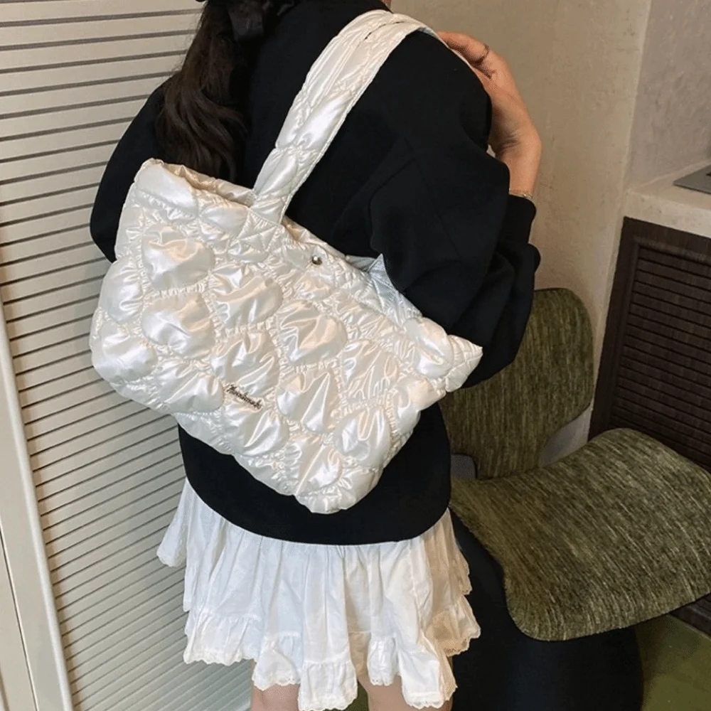 

Casual Solid Color Puffy Tote Bag Korean Waterproof Quilted Heart Bag Large Capacity Leisure Women's Handbag Underarm Bags