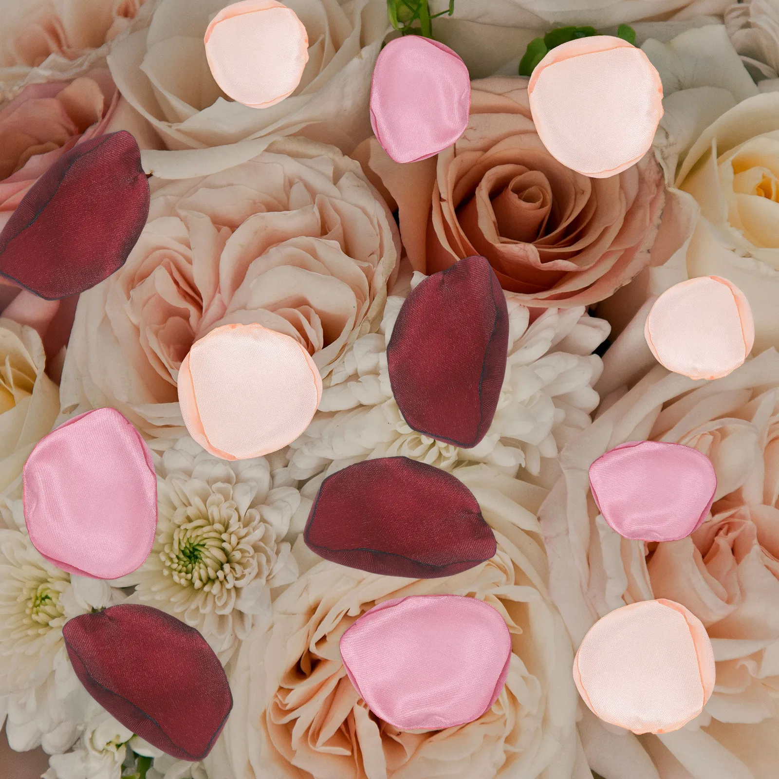 

200pcs Silk Rose Petals Artificial Flowers Wedding Party Decoration LightweightRose Petals Simulation Decorations