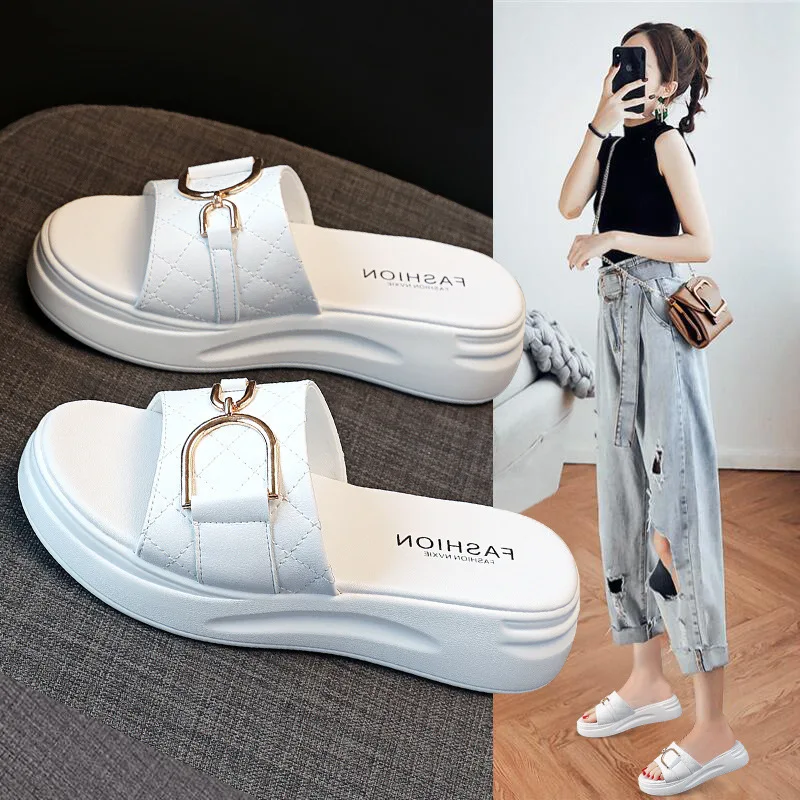 

2026 summer new slippers women Korean version versatile leather thick sole heightening casual outer wear women's shoes non-slip