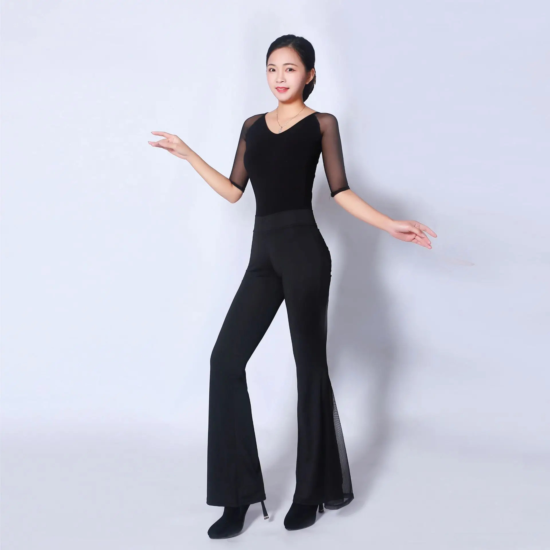 Female temperament etiquette training model Latin dance training suit