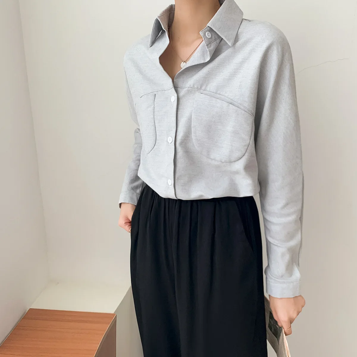 Women Shirts Autumn Thick Density Long Sleeve Tops With Pockets Temperament Office Lady Clothes Solid Color Loose Cotton Blouse