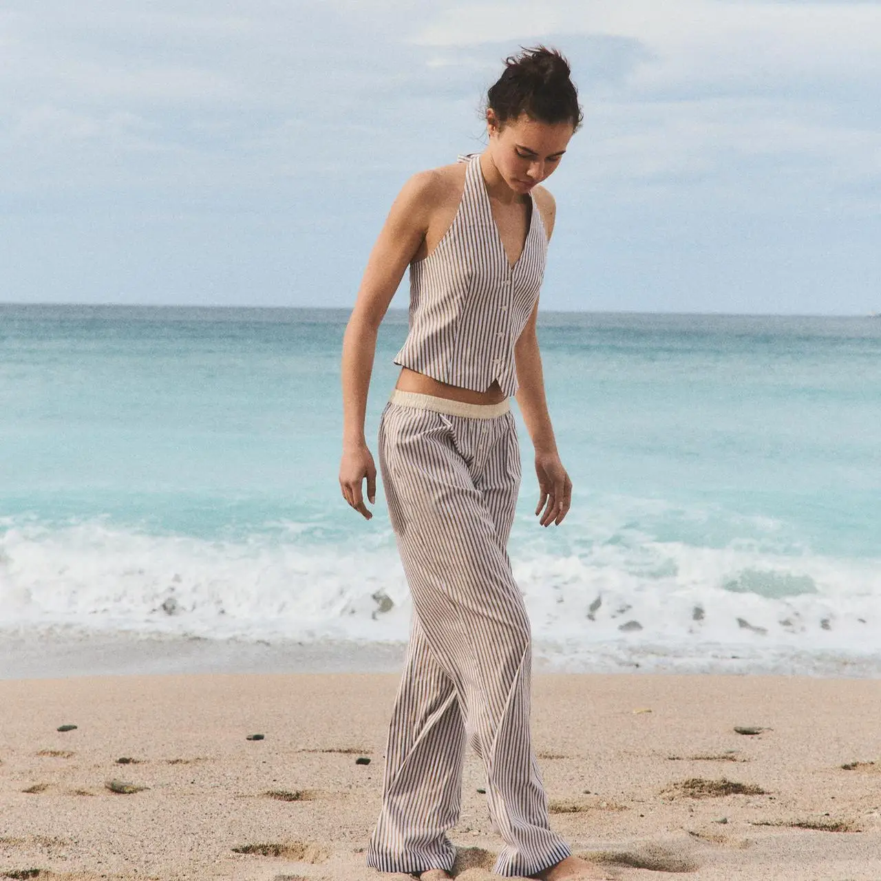 ZBZR Primavera Novo Conjunto F de Duas Peças com Colete t de Pescoço Suspenso e Calças Xadrez Moda Fibra de Pol...