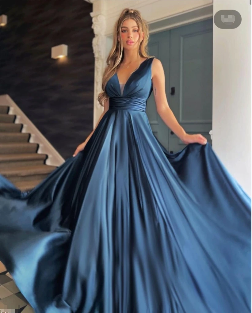 

A Line Ball Gown V Neck Prom Dresses with TrainEvening Dress Wedding Guest Dress Abendkleider Robes De Soirée