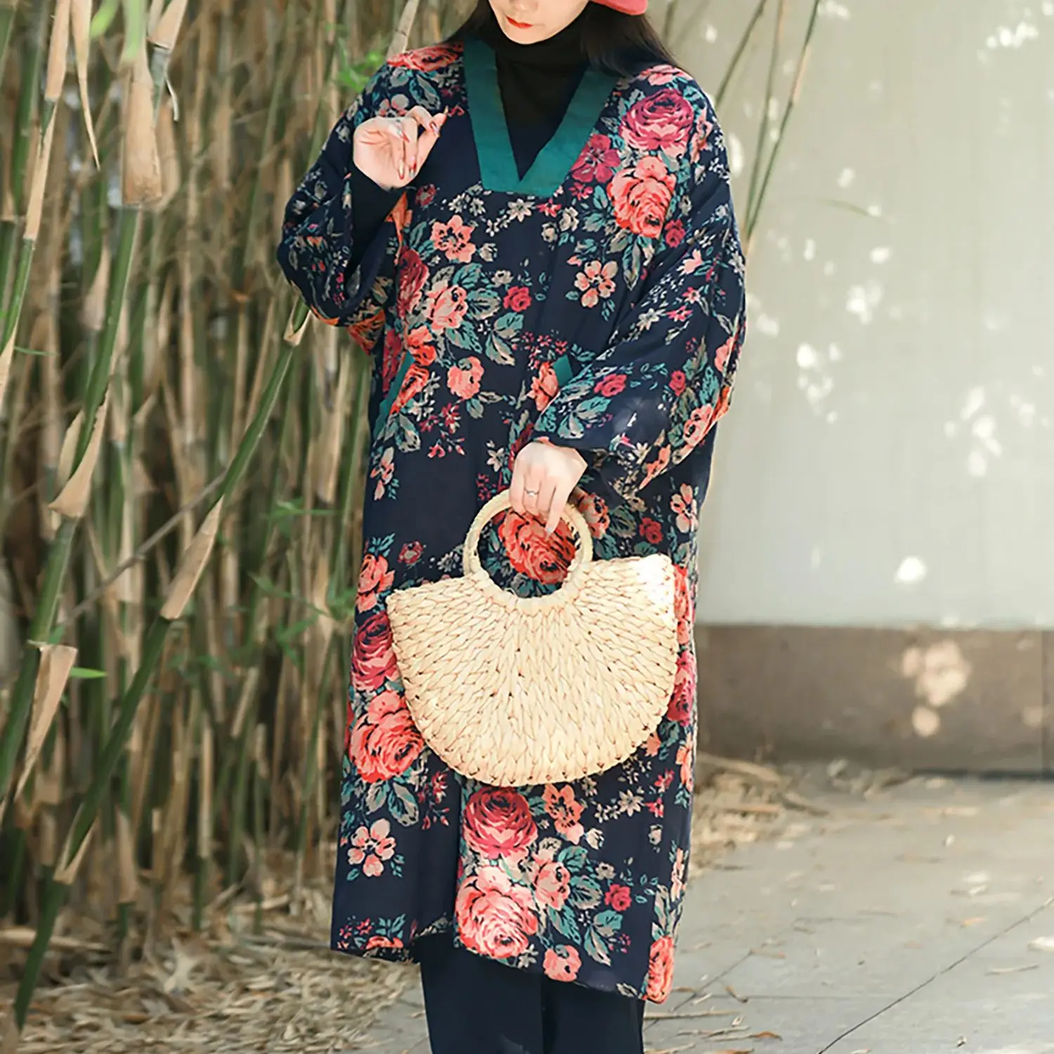 LZJN Tunica invernale taglie forti con spalle scoperte e scollo a V: lunghezza lunga, calda e stile etnico con ampio tessuto floreale.