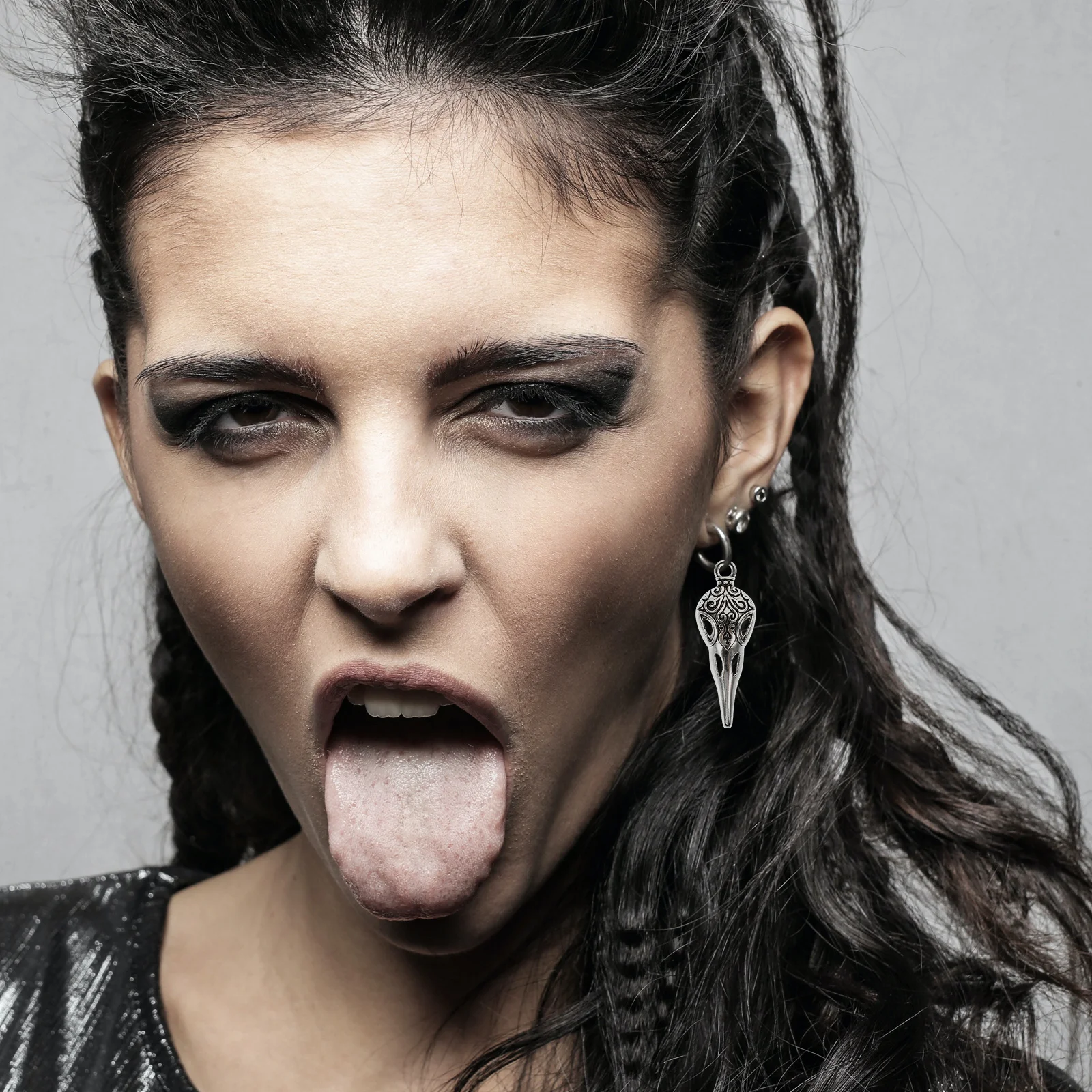 

100Pcs Creative Skull Pendant Alloy Raven Jewelry Charms for DIY Necklace Earrings Keychain Decor Punk Style Metal Findings