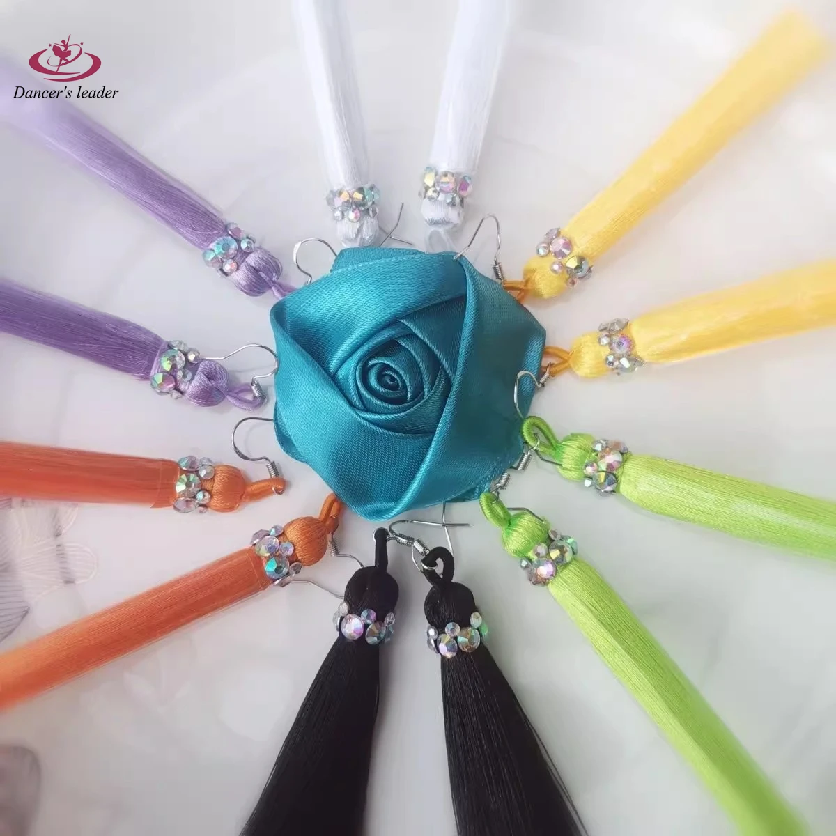 أقراط شرابة قياسية وطنية للرقص اللاتيني، أكاديمية أداء المنافسة، بلاكبول خاص، ألماس ساطع، متعدد الألوان