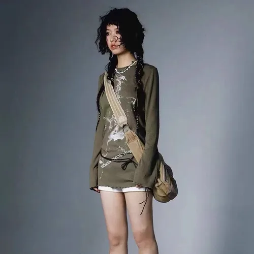 Imagen 2 del producto Karrcat Trashy Y2k-Tops de punto con estampado de grafiti japonés de los años 2000, camiseta de manga larga, Tops acanalados Vintage Harajuku, Wasteland Punk