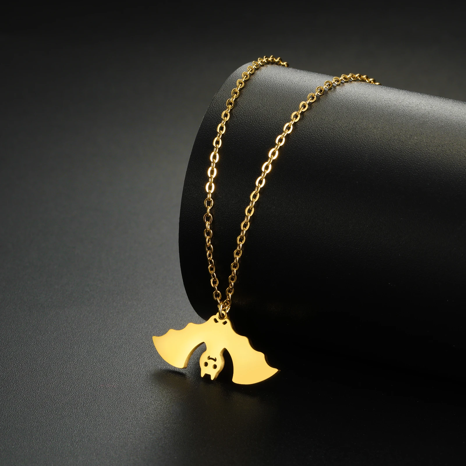 Erkekler için Yarasa Kolye Hay - Men Accessories Neck Chain incelemesi ve fiyatı