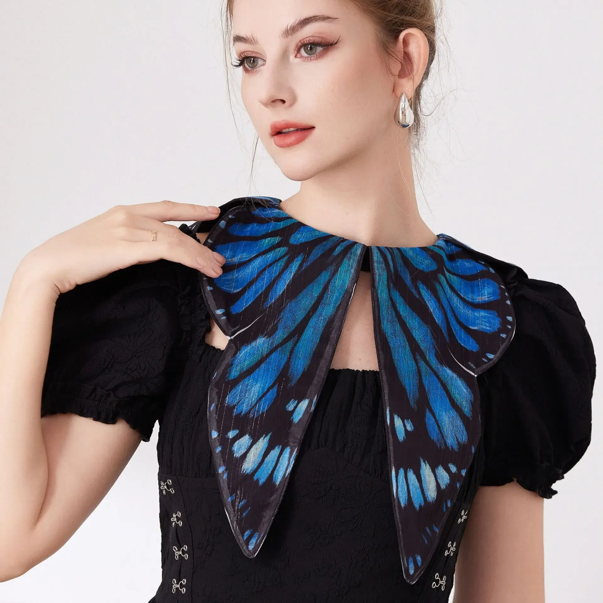 Novelty Blue Printed Butterfly Retro Bow Cape Shawl Fake Collar Hanfu Cloud Shoulder Shirt Accessory