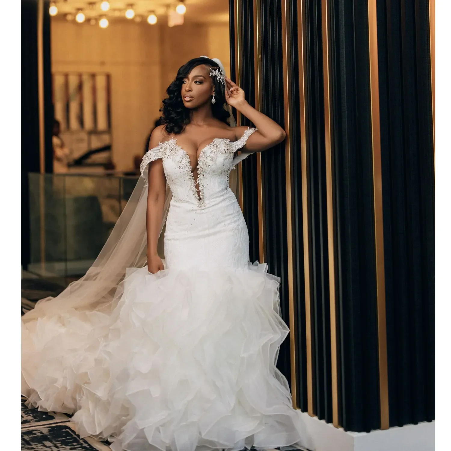 

Customized Luxury Mermaid Lace Beaded Wedding Dress With Beaded Sequins Sexy Split White Princess Wedding Guest Bridal Dress