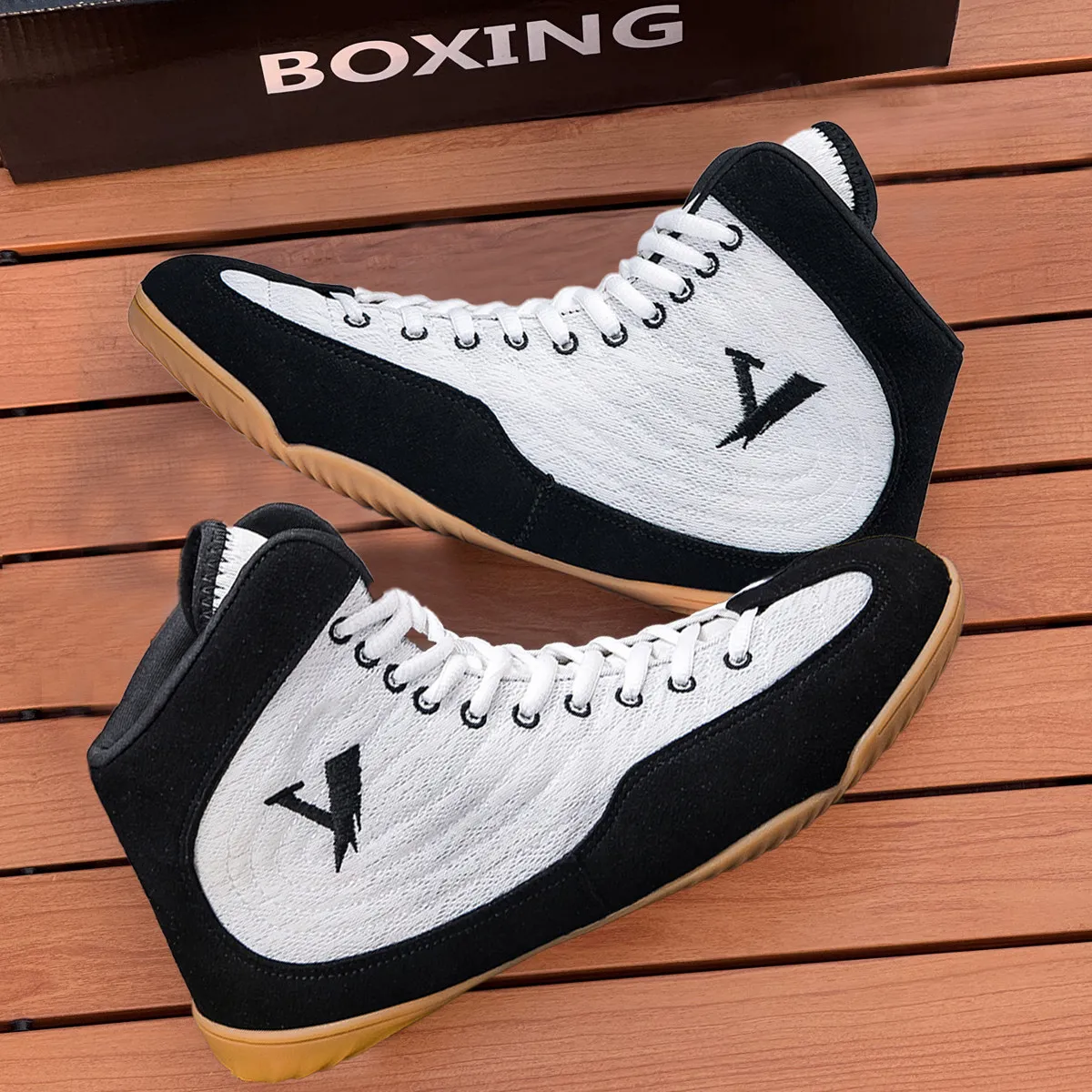 

Новые поступления: популярные уличные противоскользящие прочные борцовские туфли премиум-класса, многофункциональные боксерские туфли и повседневная обувь.