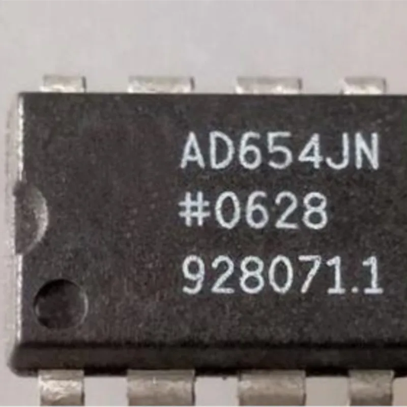 

100%New High quality products AD654JN AD654JNZ DIP-8