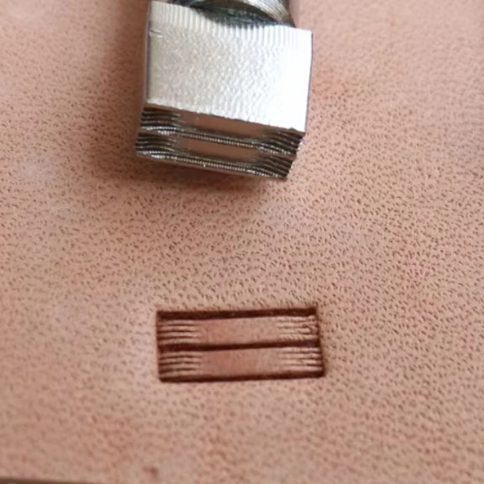 

Leathercraft tools and hardware, precision steel engraving and embossing tools, woven patterns and lattice stamping designs.