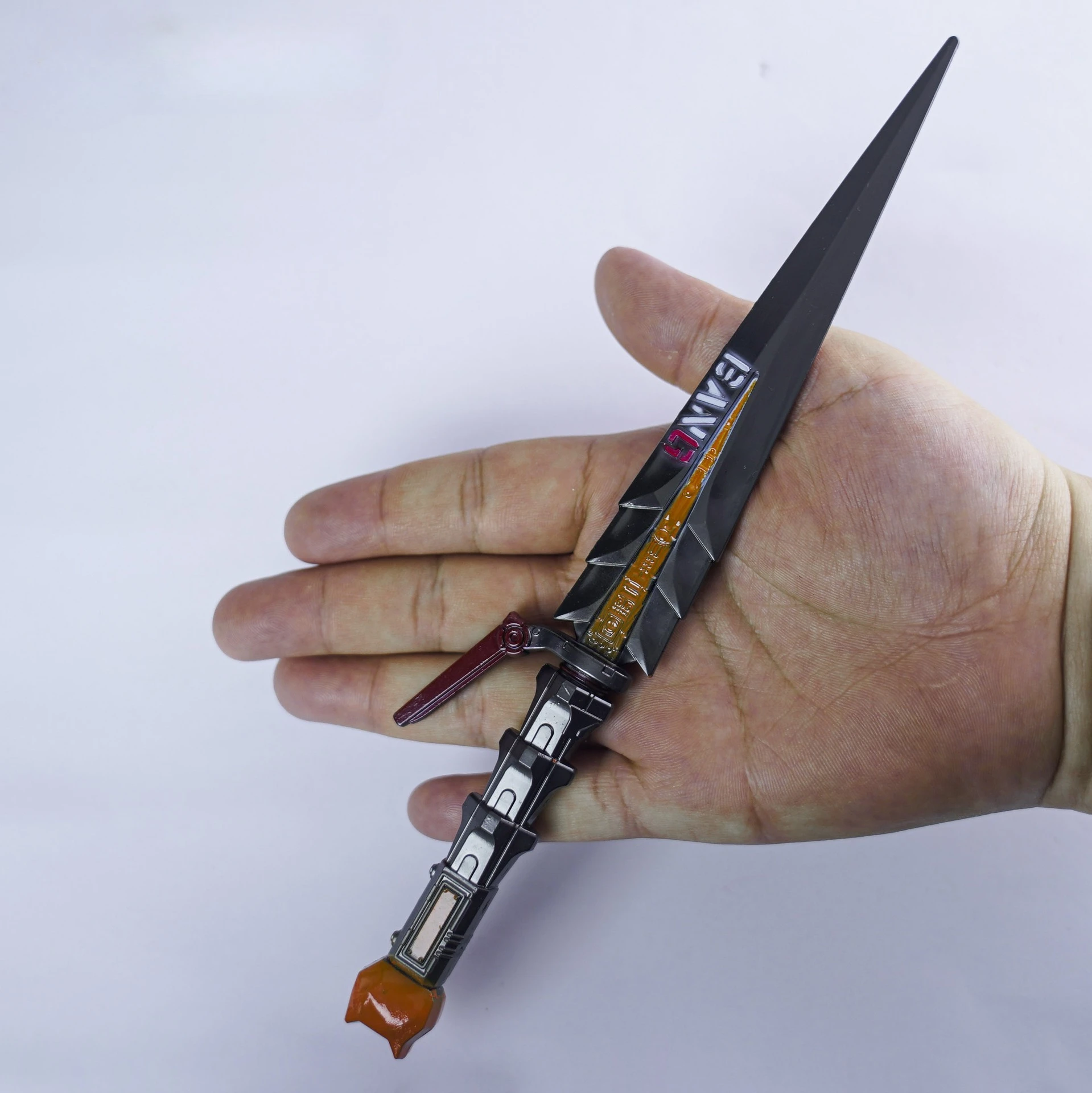 22cm/8.66in Delta Force Game Peripherals Data Flying Knife Weapons Model Desktop Display Ornaments Collection Birthday Gift Toy