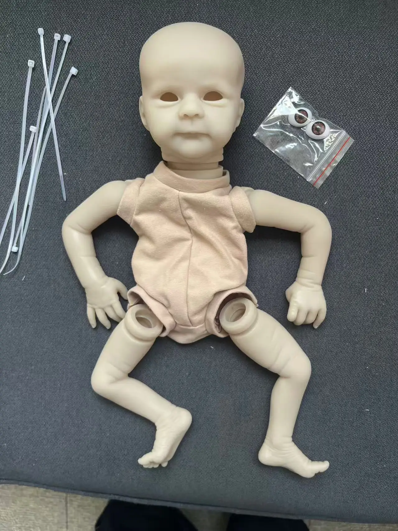 

16inch Reborn Doll Kit Ayla Unpainted Unassembled Reborn Doll Parts with Body and Eyes Muñecas Kit Bebe Reborn