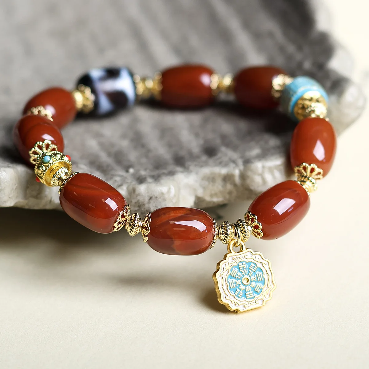 Premium New Chinese Nanhong Agate Bracelet Tibetan Tiger Tooth Dzi Bead Barrel Unisex Handicraft Jewelry