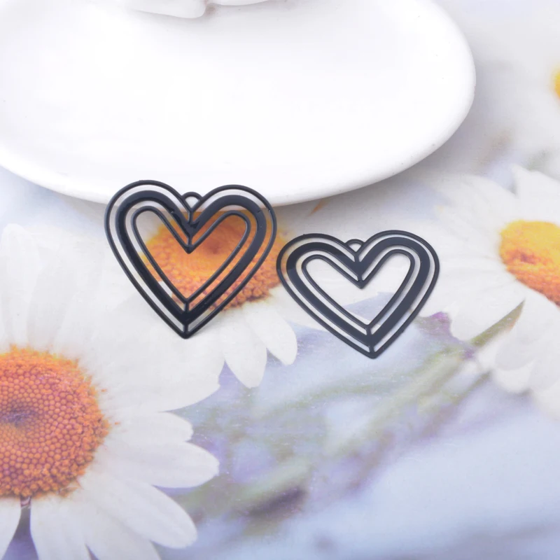 20 Stück AB1700 Messing-Schmuckanhänger in Hellgolden, bemalte Herzanhänger, DIY-Accessoires für Damenohrringe – Detail 14