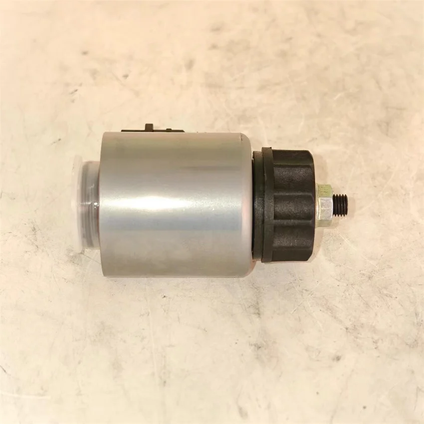 Excavator Accessories VOE11709879 VOE 11709879 Pressure Regulator Solenoid Valve fit L110E L110F L120E