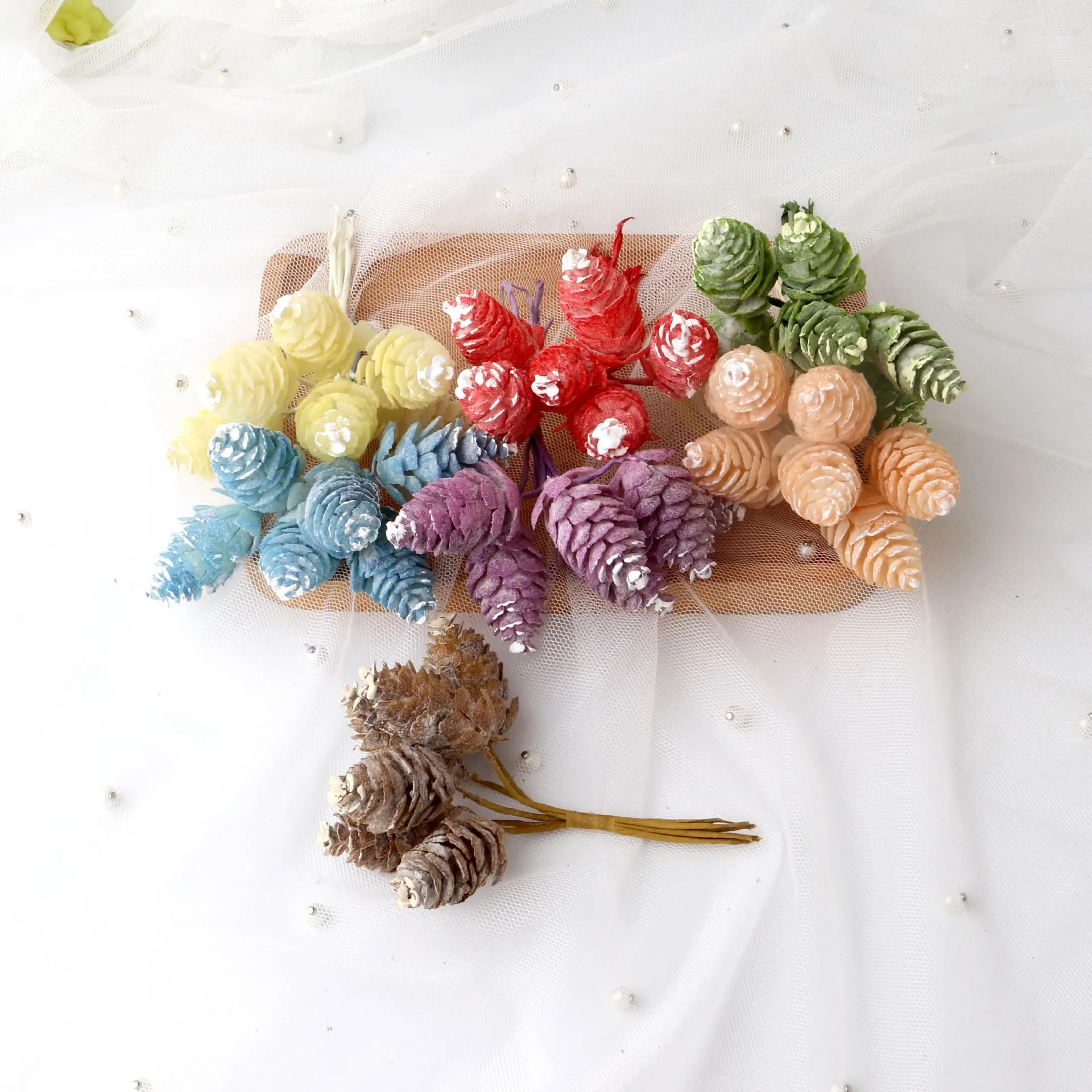 6pcs/Bundle Artificial Plants Fake Pine Cone Decorative Flowers Wreaths Christmas Home Decor Diy Wedding Handmade Pompon