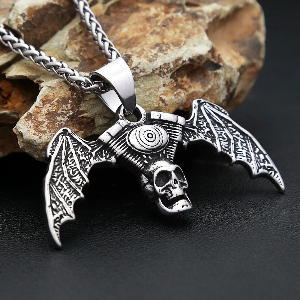 Gothic Vintage Skull Engine With Demon Wings Pendant Necklace Men's Stainless Steel Hip Hop Biker Rock Jewelry Gifts Wholesale