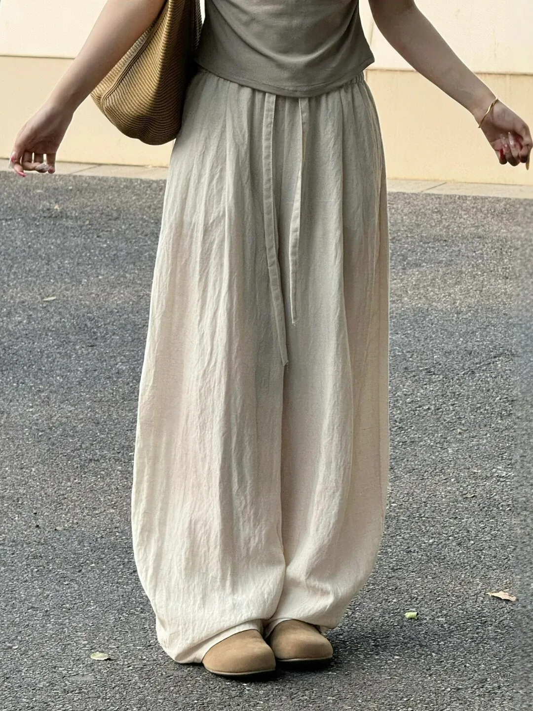 

Женские летние брюки с высокой талией и широкими штанинами, тонкие, струящиеся, повседневные, больших размеров, свободного кроя, с карманами, удобные