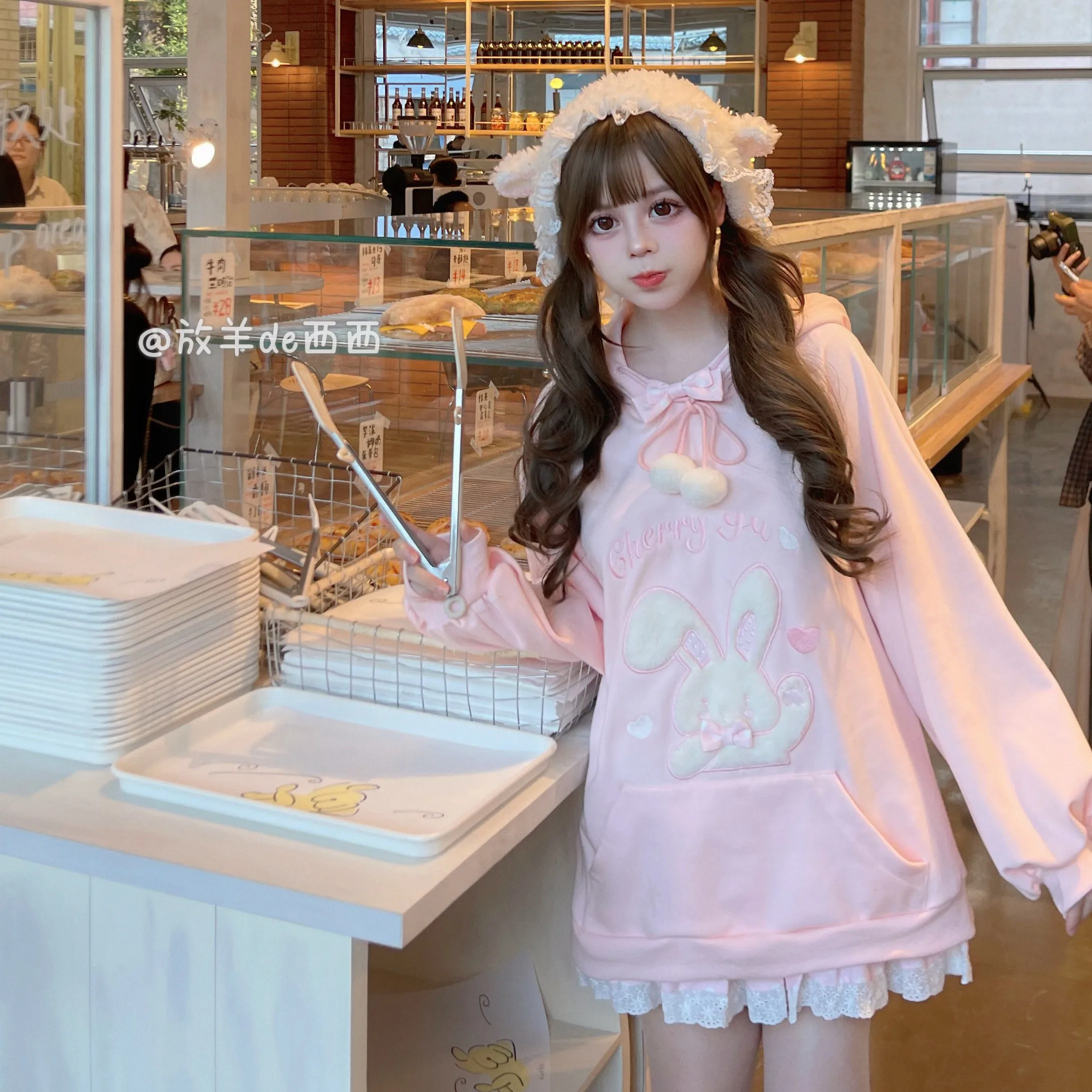 الأصلي الفتيات اليابانية الحلو الوردي هوديس الخريف الشتاء المرأة الجديدة فضفاضة ضئيلة الدافئة الصوف أرنب الأذن مقنعين البلوز البلوز