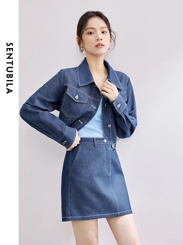 SENTUBILA, conjunto de mezclilla estilo de Hong Kong, chaqueta recortada con solapa, minifalda acampanada, traje de falda vaquera informal de primavera 2025 para mujer W41Z53840