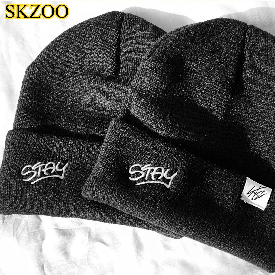 yZ[zSKZOO STAY KNIT CAṔAo`삵Aނ2ndcA[̃Xe[WptH[}XɓKjbgfUC̗pĂ܂B