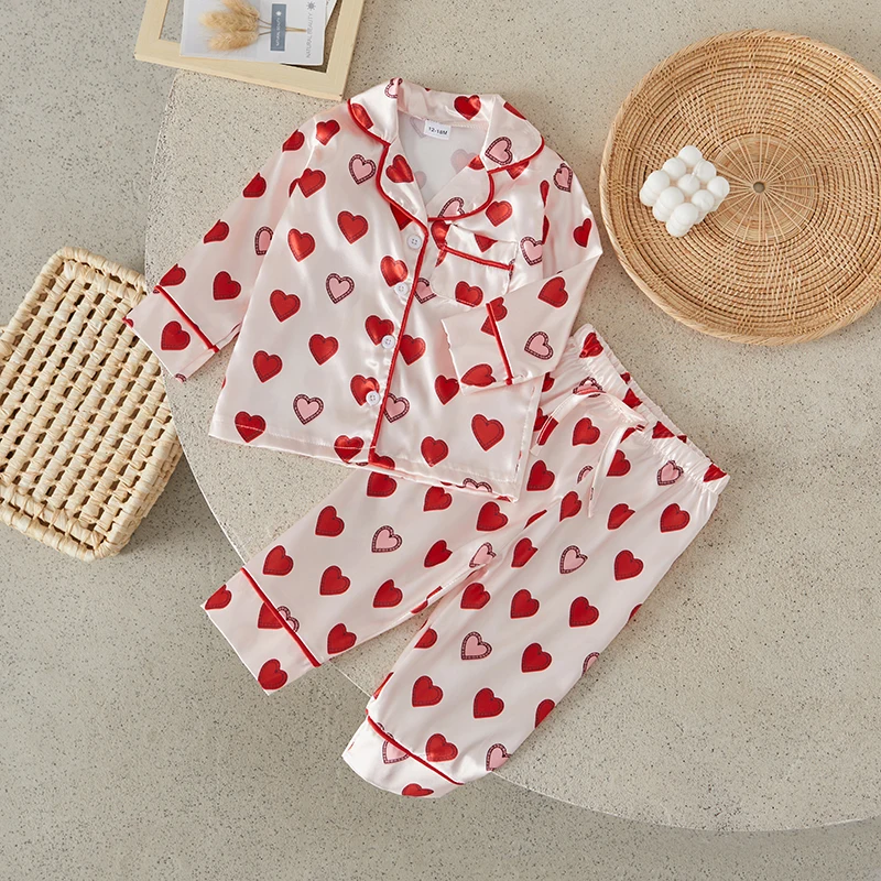 

Suefunskry Boys Girls Fall Loungewear Set, Heart Print Long Sleeve Lapel Button Shirt +Elastic Waist Loose Long Pants Pajama Set