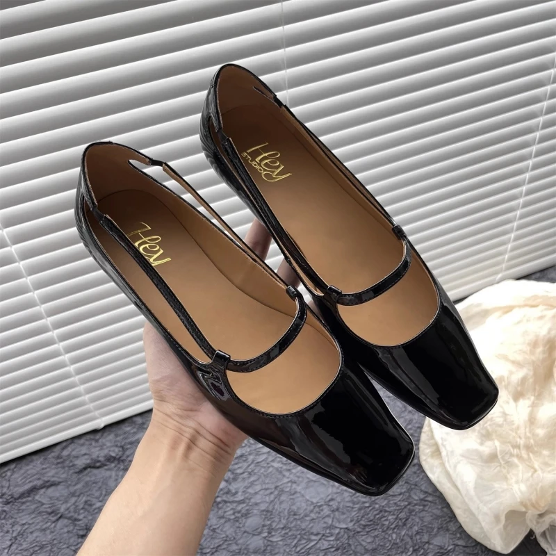 Retro Flat Shoes Simplicity Mary Jane Women Shoes 2024 Trends Brown Black Silver Mom Shoes Comfort Flats Luxury Office commuting