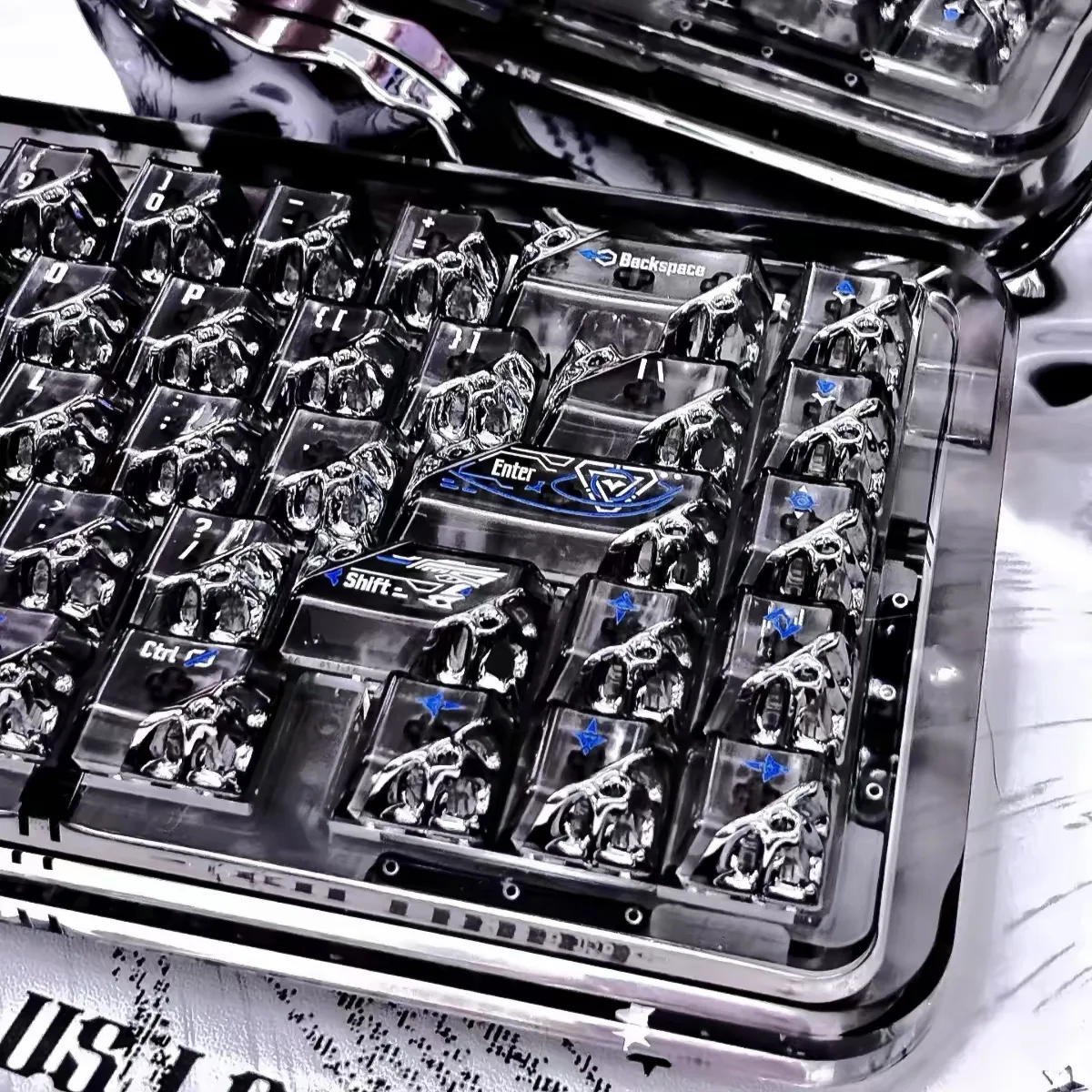 Quantum honeycomb keyboard cap, mirror electroplating process