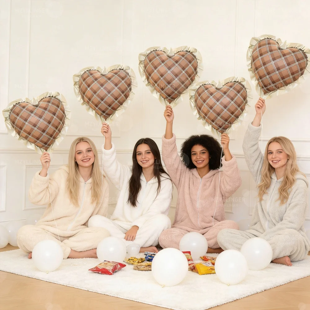 5 Stück 27 Zoll herzförmige Aluminiumfolienballons mit Spitzenmuster, geeignet für Geburtstage, Hochzeiten, Heiratsanträge, Jahrestage und Partydekorationen. – Detail 6