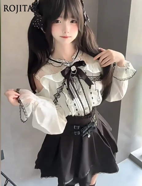 

Japanese Sweetheart Lace Splicing Long-sleeved Shirt + Black Waist Double-layer Skirt Two-piece Set