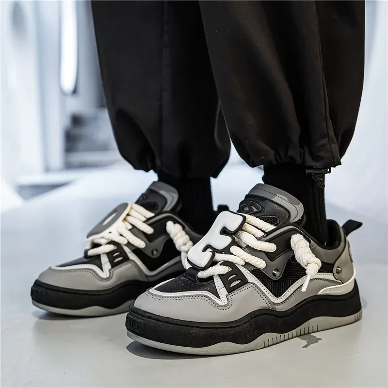 New 2024 Spring Men's Couple Bread Shoes Casual Shoes Student Niche Trendy Shoes Korean Trendy Flow Old Dad Shoes Men