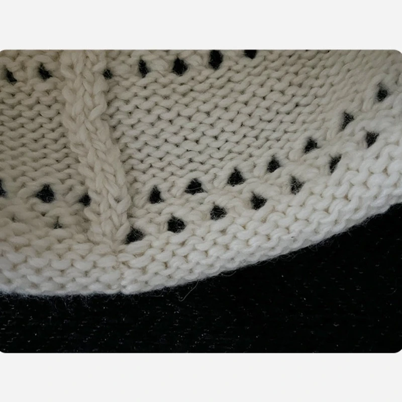 Koreanische Einfarbige Gekräuselte Hohle Strickmütze für Damen, Herbst- und Wintermode, Vielseitige Kuppel-Beanie-Mütze – Detail 6
