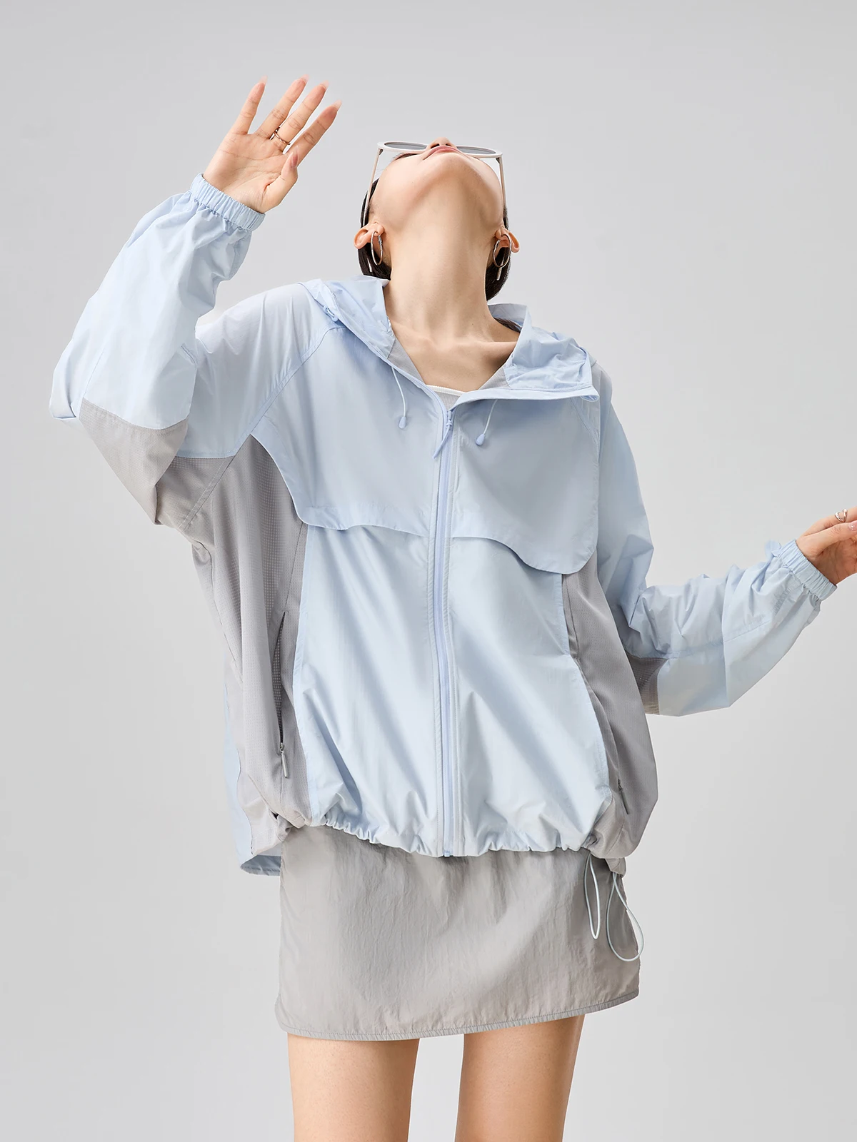 

Синяя тонкая солнцезащитная одежда Gu Li Li Tan Jian Qi Commuter Sle Loose Fit Long Sve Zipper Pure Color Women's Jaet