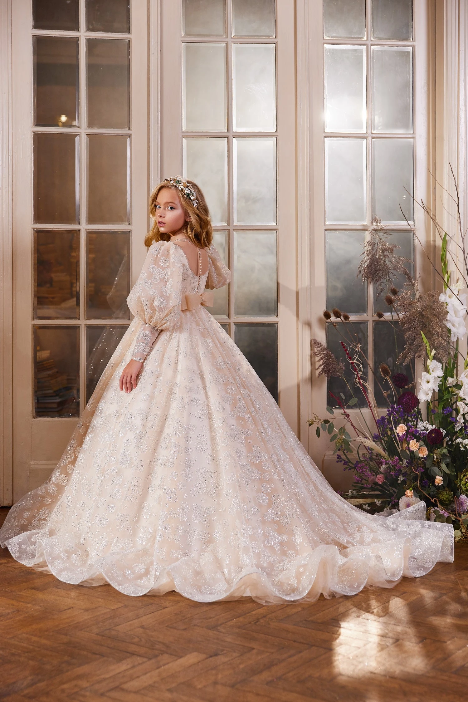 Girls Luxurious Sequined A-line Long Princess Gown Birthday Party Wear Elegant Sparkly High Collar Kids Dresses For Performance