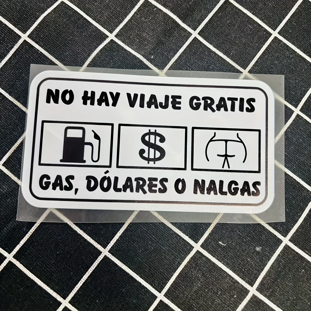 Pegatina española humorística "No Hay Viaje Gratis", decoración de estilo de coche y motocicleta, accesorio de calcomanía de Humor para coche, 1 ud.