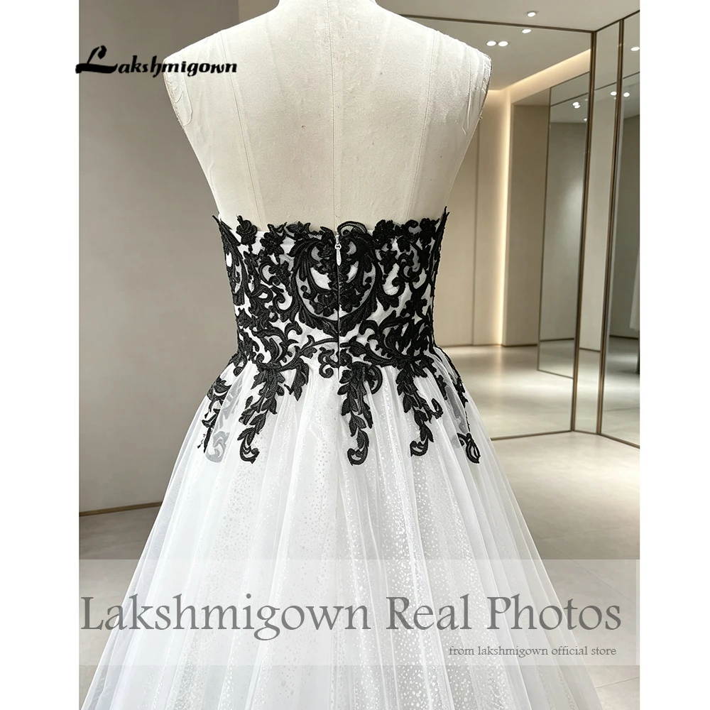 Lakshmigown Schickes Schwarz-Weißes Hochzeitskleid mit Spitzenapplikationen, Herzausschnitt, Ärmellos, Lange Brautkleider, Echte Fotos, Maßanfertigung – Detail 11