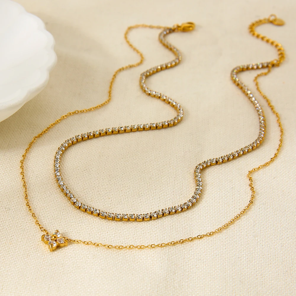 قلادة على شكل نجمة من الزركونيا مطلية بالذهب عيار 18 قيراط بطبقة مزدوجة من الفولاذ المقاوم للصدأ خفيفة فاخرة هدية #3