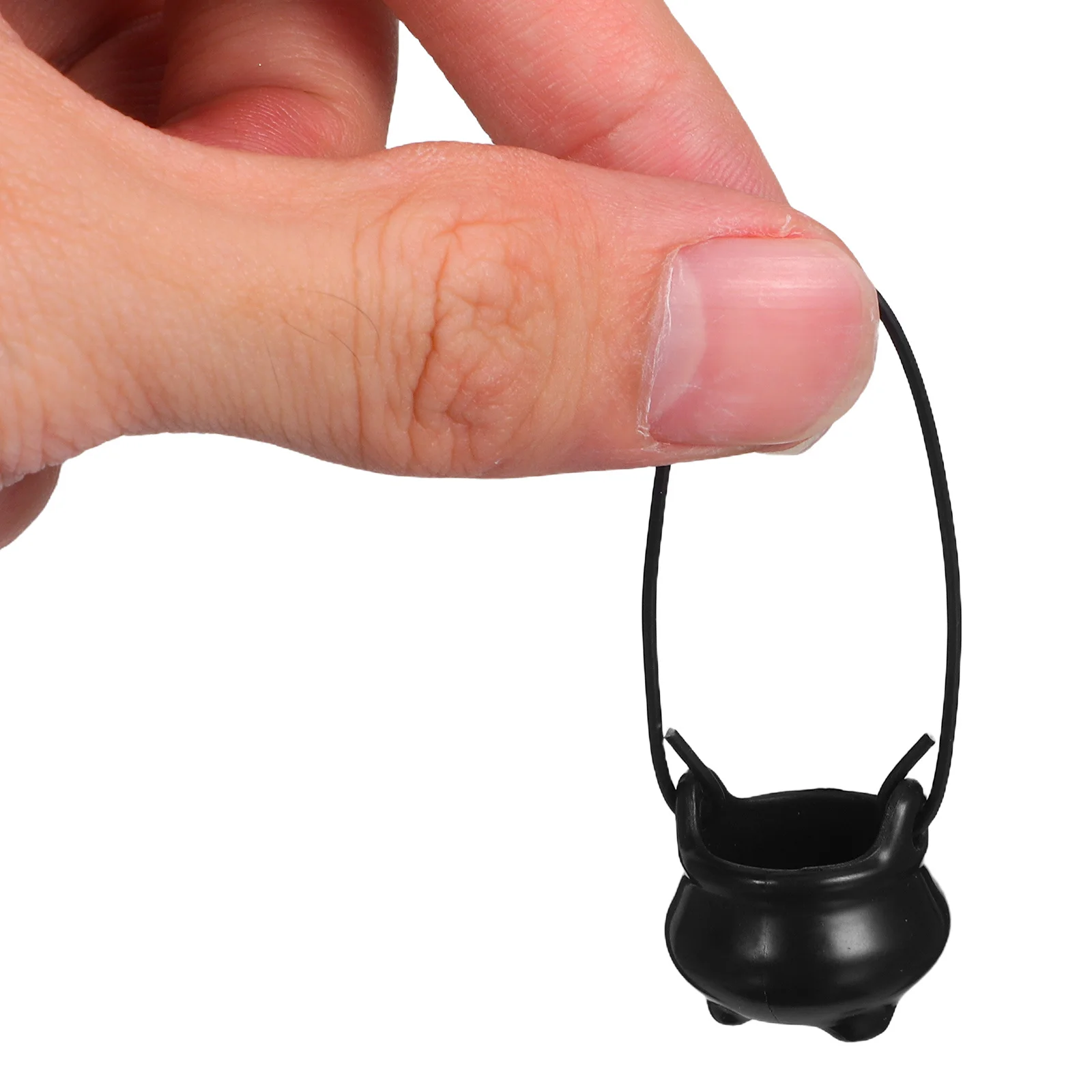 

12Pcs Mini Plastic Cauldron Pots Realistic Design for Halloween Decor Witchcraft Supplies Dollhouse and Fairy Gardens