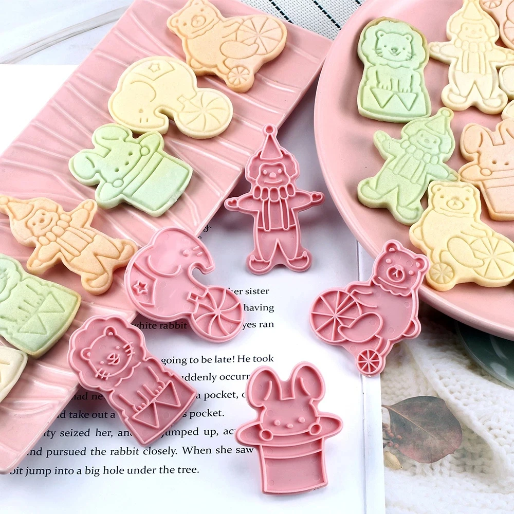 

6 Pcs/Set DIY Christmas Circus Cartoon Biscuit Mould Cookie Cutter 3D Biscuits Mold Plastic Baking Mould Cookie Decorating Tools