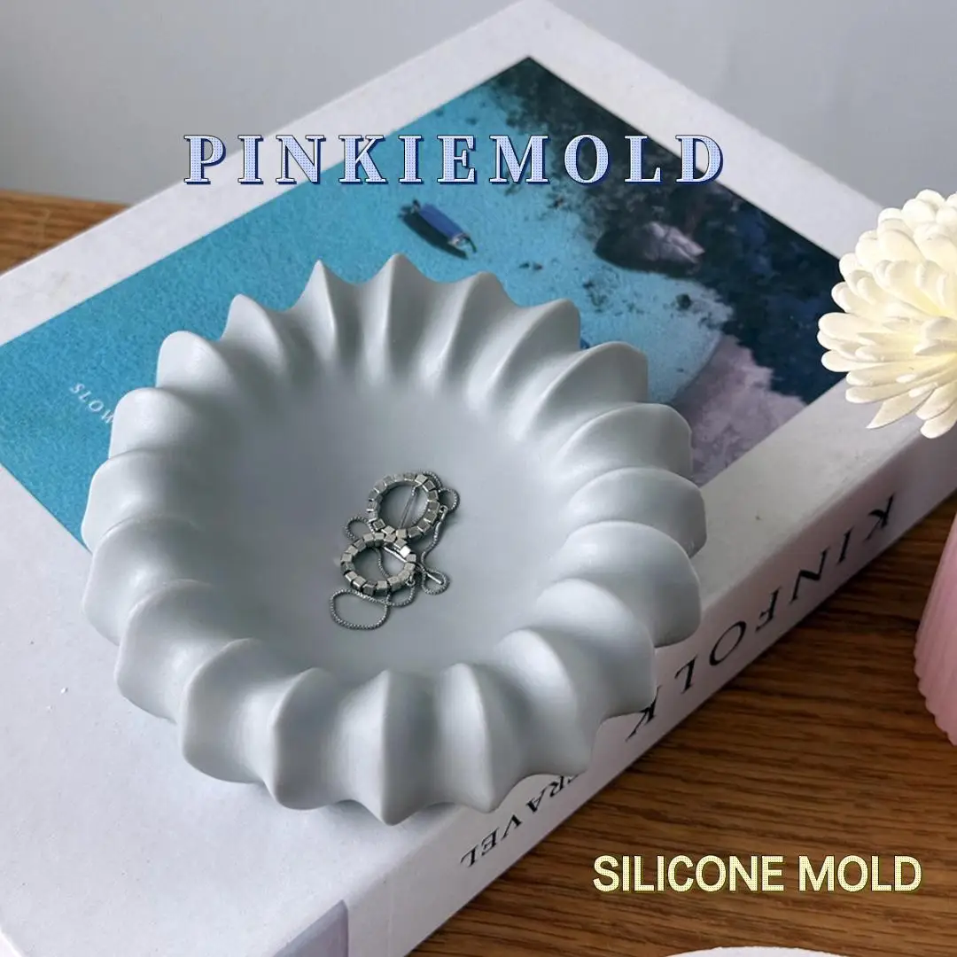 

Silicone Mold For New Cement Jewelry Plate , Jesmonite Ring Dish, Ribbed Shape Concrete Earrings Organizer, DIY Molds