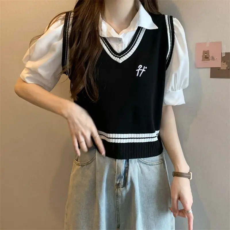 

Clashing Embroidery Knitted Vest Patchwork Polo Collar Short Sleeve Fake Two Piece Shirt Top Women College Style Niche Casual