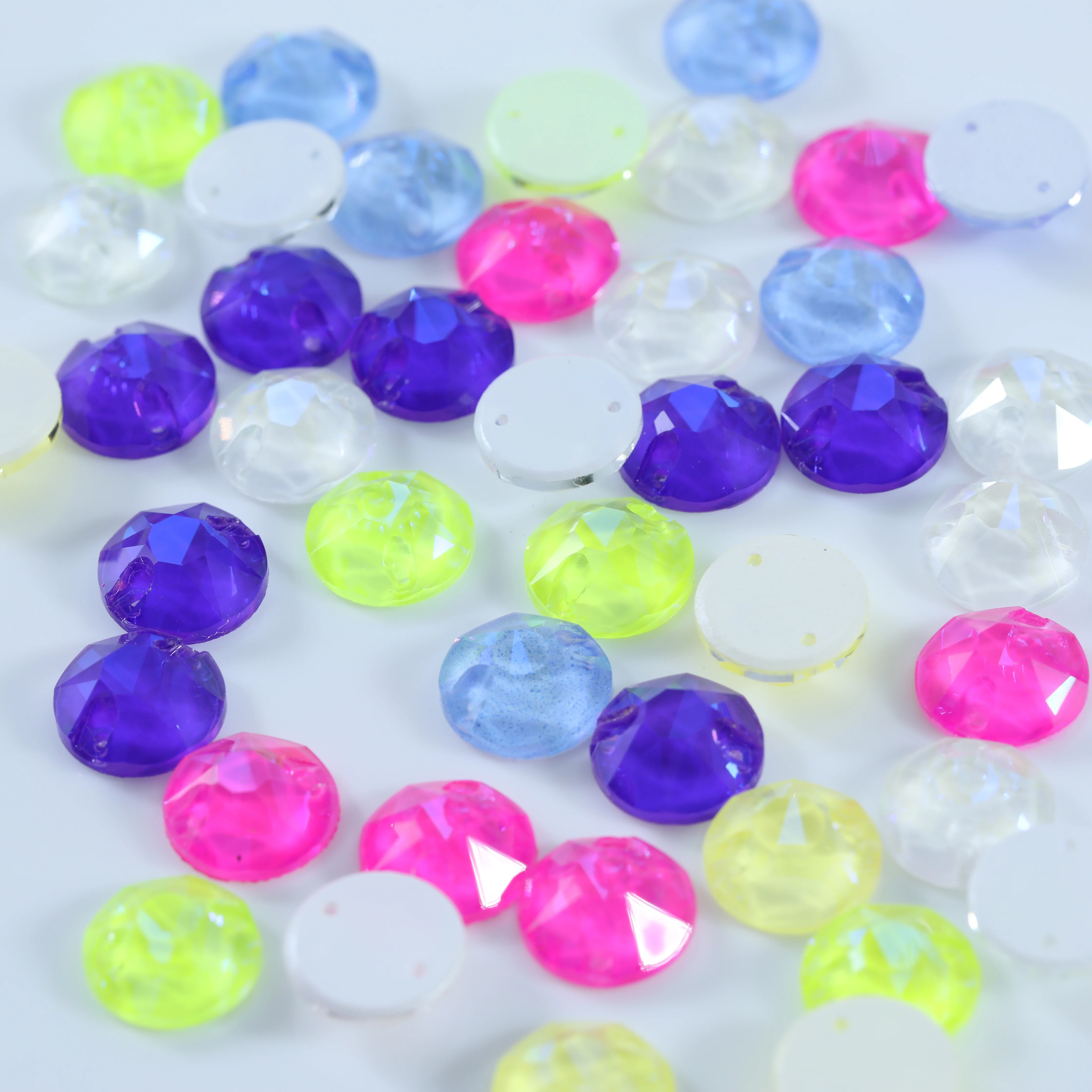 XIRIUS Aufnähbare Doppelloch-Glassteine AB Aurora Fancy Strasssteine für Hochzeitskleider, Brautschuhe, Kleidung, DIY-Schmuck – Detail 5
