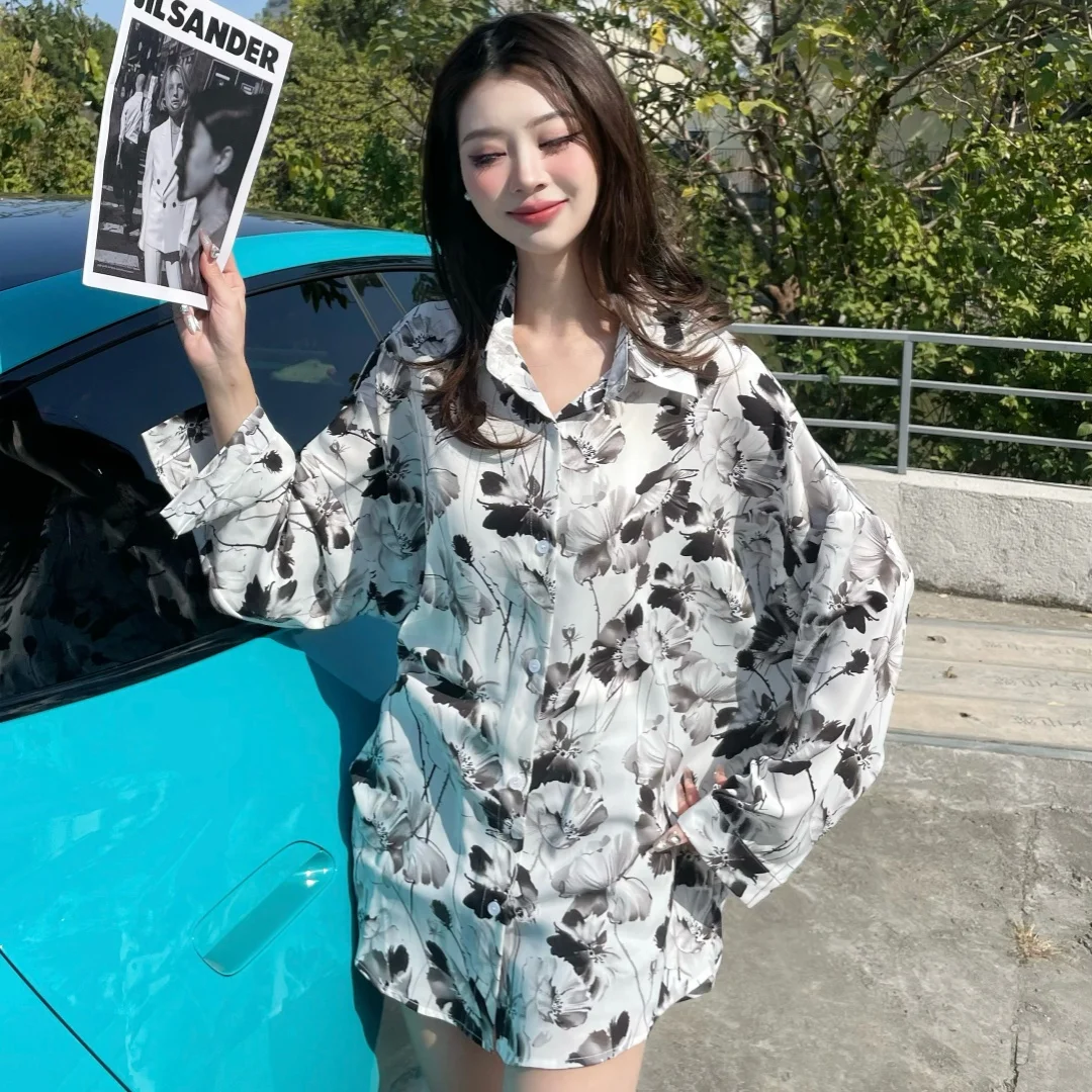 Superaen manga comprida americano retro oversize solto preto branco impresso camisa casual elegante 2025 verão novas camisas de design feminino