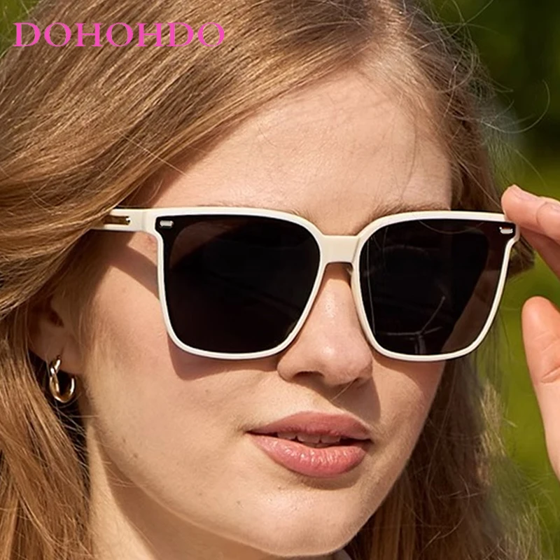 

Fashion Square Rivets Women Sunglasses Luxury Brand Designer Vintage Men Sunglass Outdoor Travel Driving Eyeglasses Lentes UV400