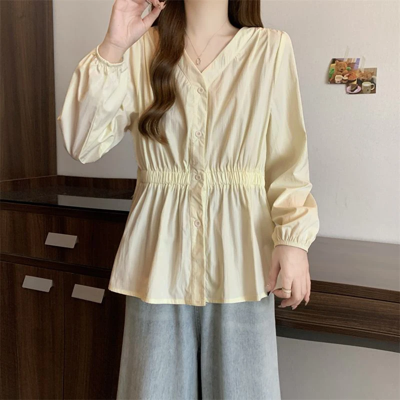 Camisa e Blusa Feminina Plus Size com Cintura Elástica, Decote V Simples, Estilo Francês, Cor Sólida, Nova Coleção de Verão