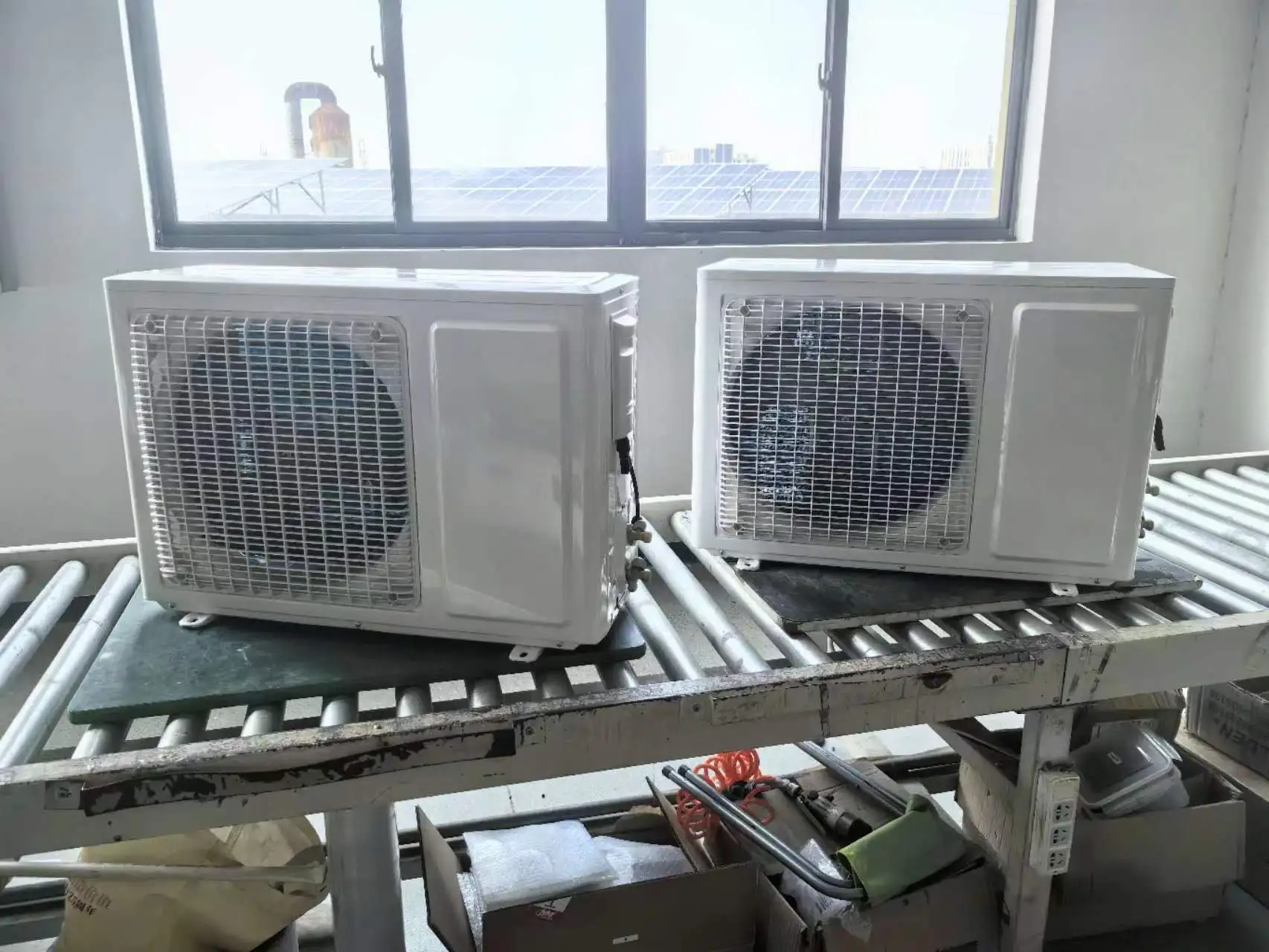 9000 12000 18000 24000 BTU DC مكيف الهواء بالطاقة الشمسية مجموعة كاملة للاستخدام المنزلي